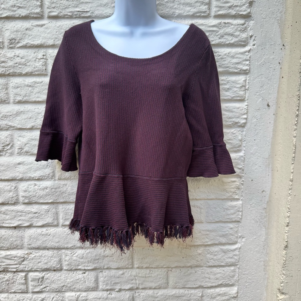 Ann Taylor Navy and Burgundy Knit Top M